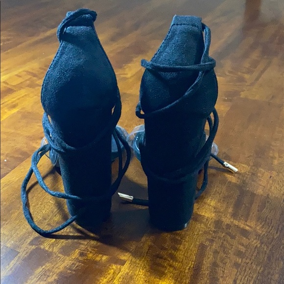 “Fashionova ”lose it all heel suede black - Picture 3 of 5